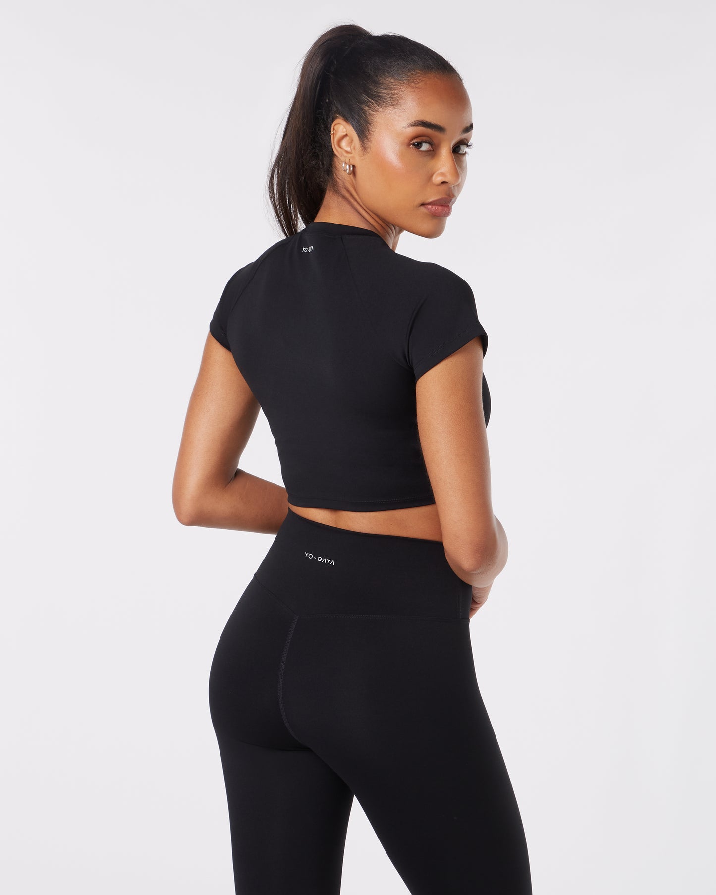Short Sleeve Crop Top - Schwarz
